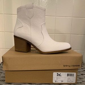 White Ankle Boots 🤍